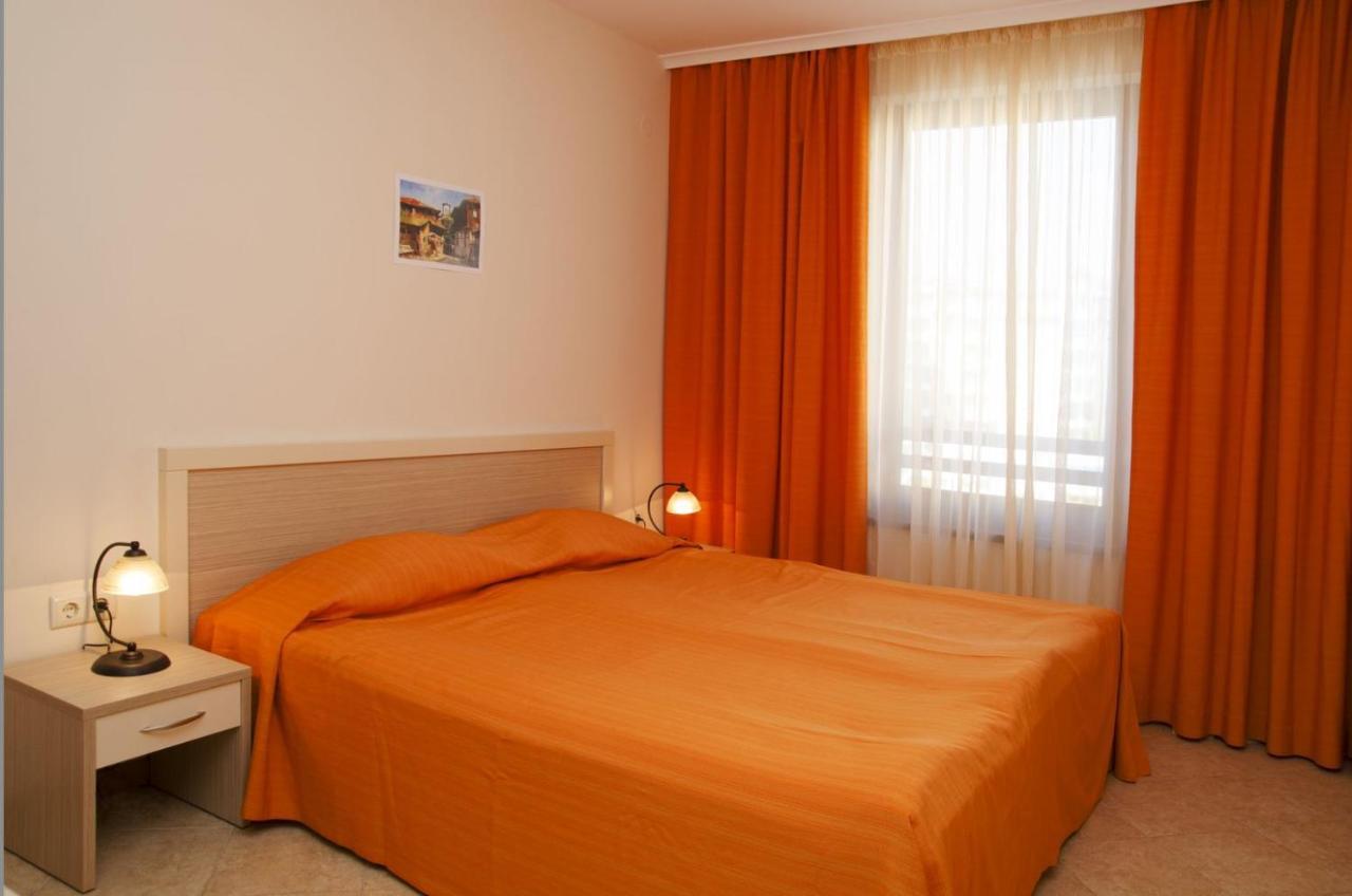 Royal Sun Complex 2* Сонячний Берег